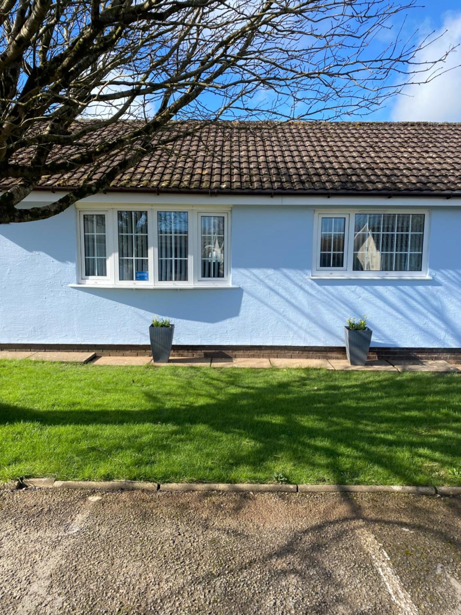 44 Gower Holiday Village Ty Gwyr Cosy 2 Bedroom Chalet Swansea Luaran gambar