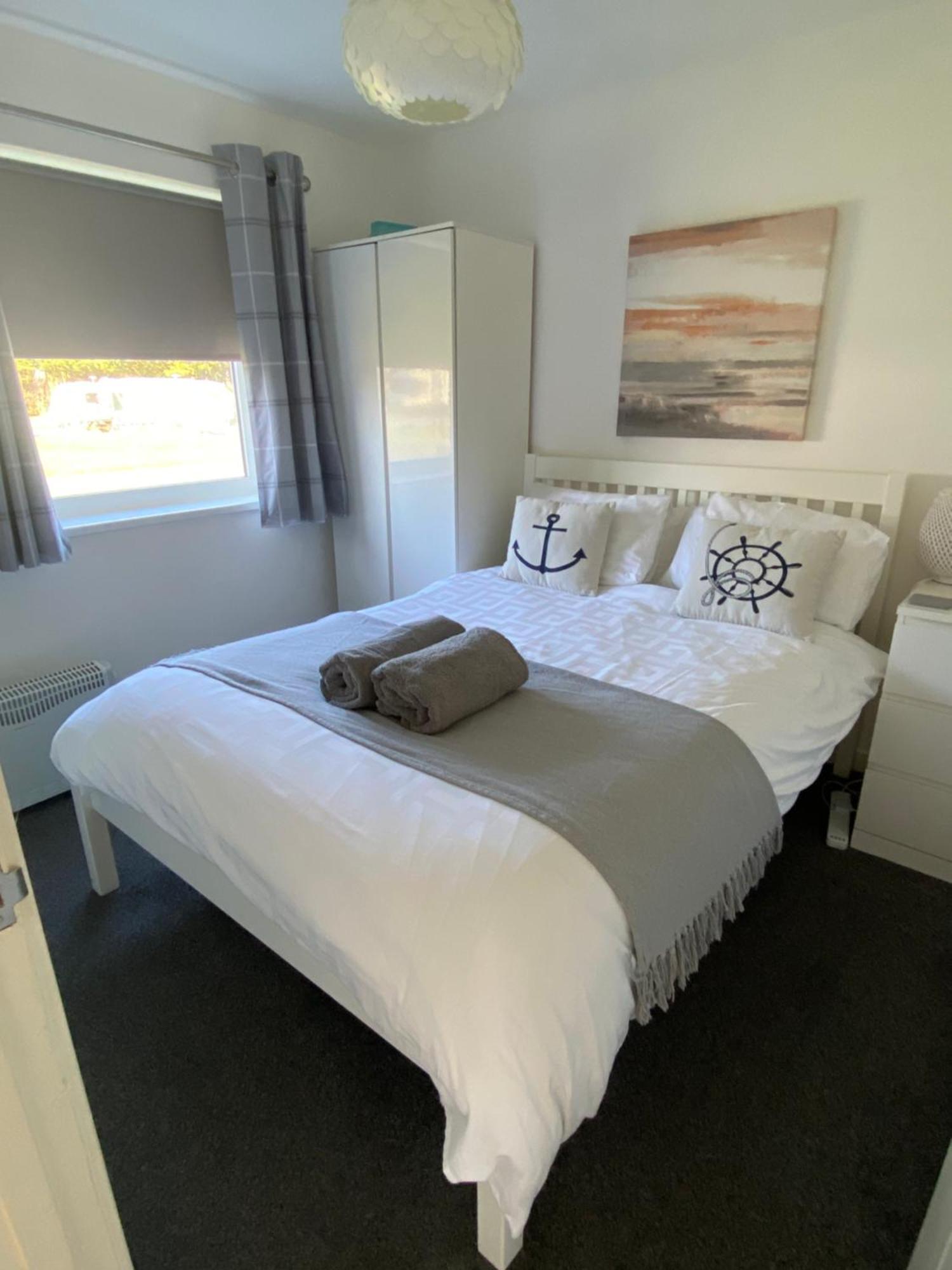 44 Gower Holiday Village Ty Gwyr Cosy 2 Bedroom Chalet Swansea Luaran gambar